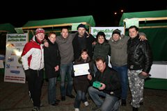 Dobrovolníci s šekem 2008