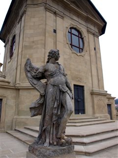 11 Střílky