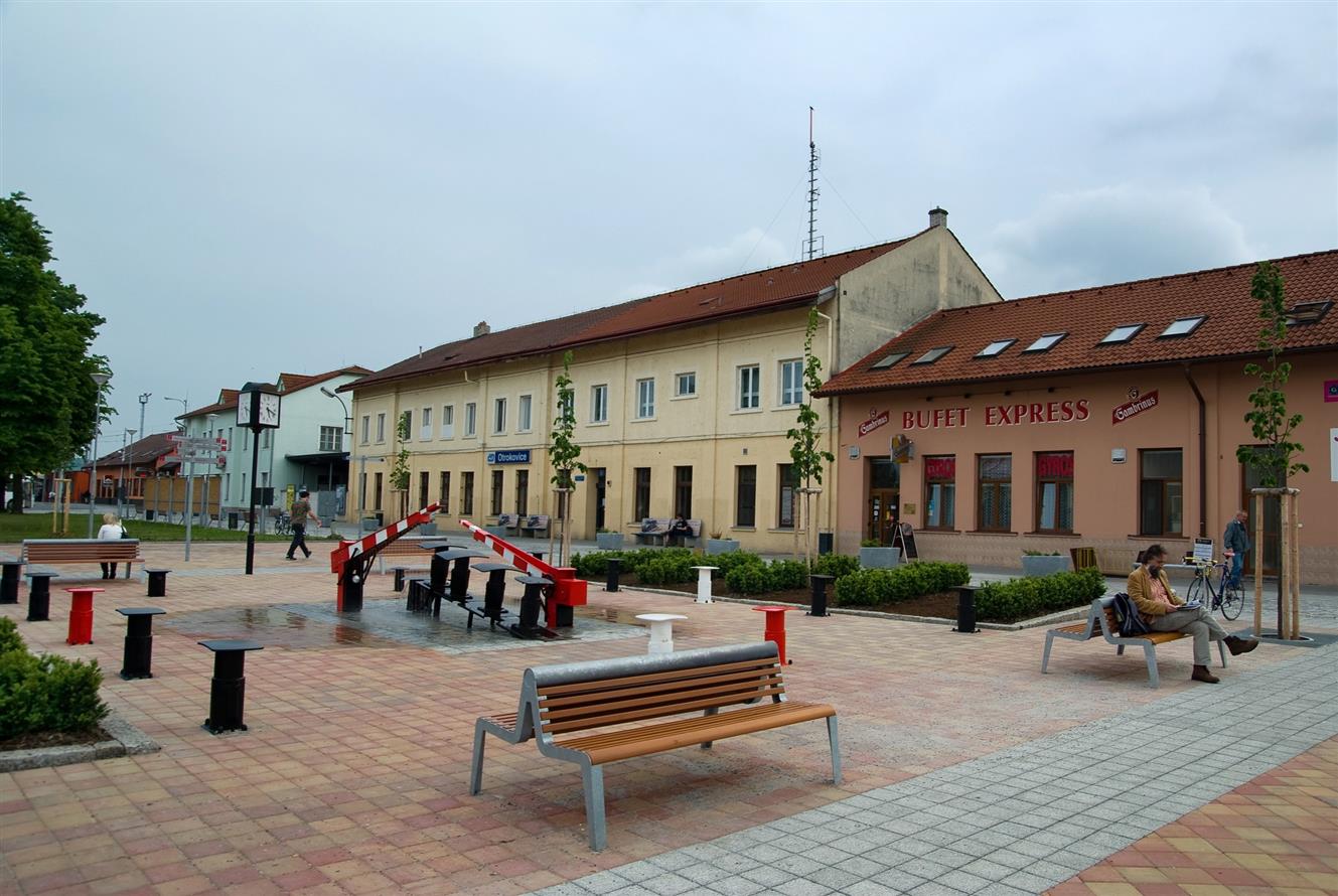 Přednádražní prostor