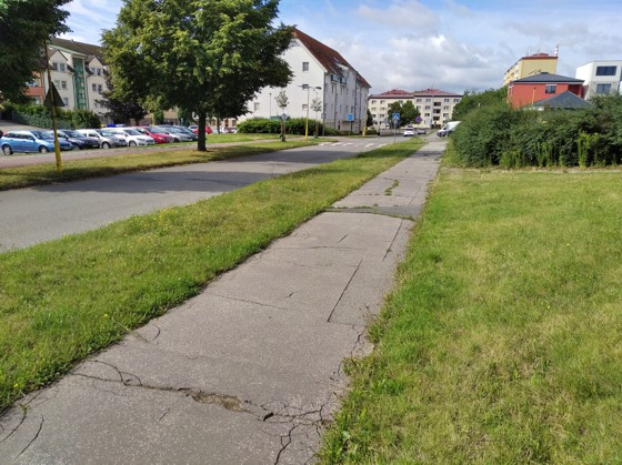 6) Oprava chodníku na ul. Jana Žižky